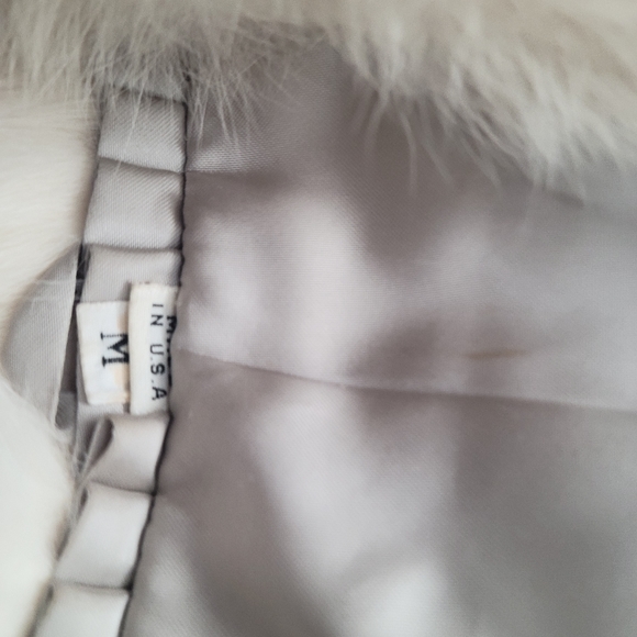 Vintage Fox Fur Coat - Picture 9 of 9